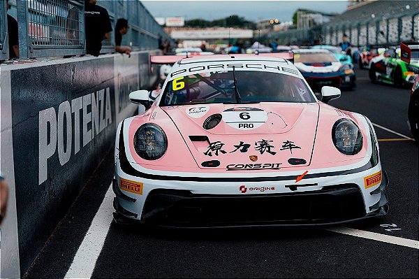 Porsche 911 GT3 R Origine Motorsport 5th 1000Km Suzuka 2025 1:18 Spark