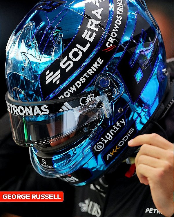 Capacete George Russell Mercedes AMG F1 Singapore GP 2025 1:5 Spark