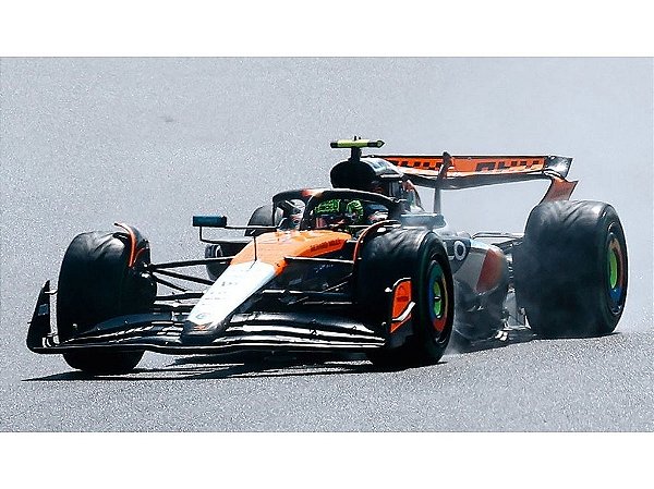 Fórmula 1 McLaren MCL39 No.4 McLaren F1 Team Lando Norris Winner GP Inglaterra 2025 1:64 Spark