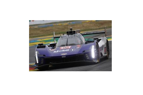 Cadillac V-Series.R No.101 CADILLAC WTR 24Hs Le Mans 2025 1:18 Spark
