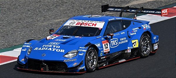 Nissan Z NISMO GT500 TRS SDG Team IMPUL Super GT 2025  1:64 Spark