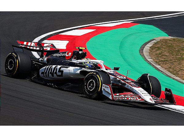 Fórmula 1 MoneyGram Haas F1 Team VF-25 Oliver Bearman 8th GP China 2025 1:64 Spark