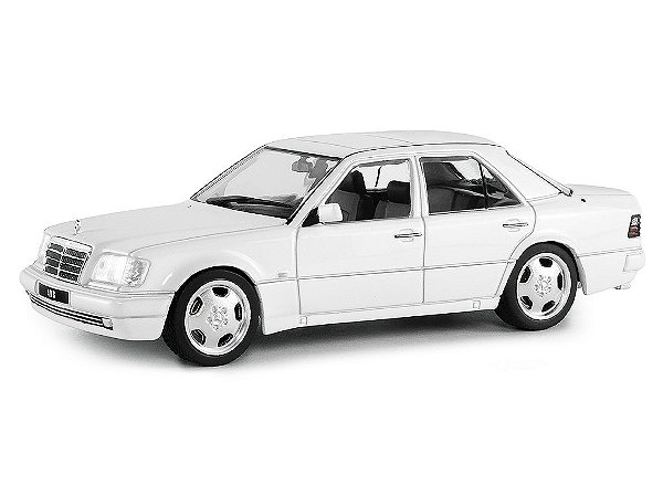 *** PRÉ-ORDER *** Mercedes Benz (W124) E60 AMG 1994 1:43 Solido Branco