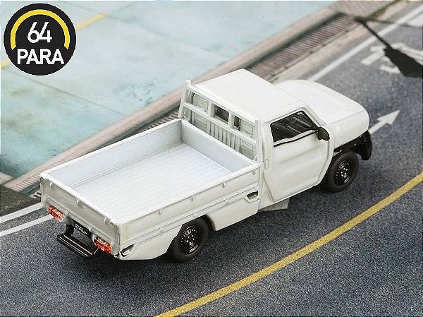 *** PRÉ-VENDA *** Toyota Hilux Champ Tamaraw 2025 LHD 1:64 PARA64 Branco PV12943