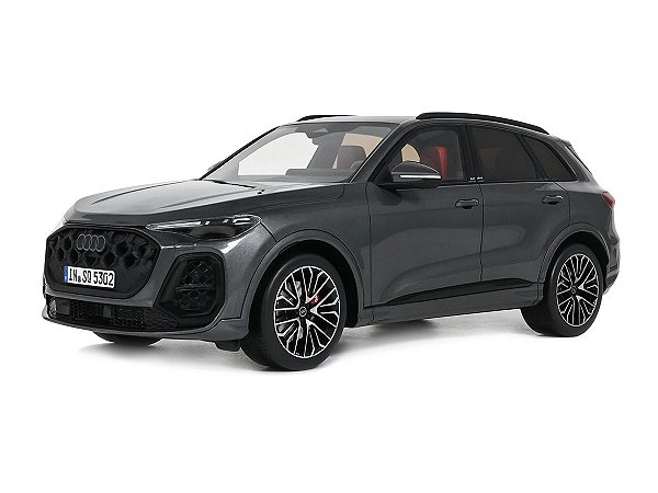 *** PRÉ-ORDER *** Audi SQ5 TFSI 2025 1:18 OttOmobile Cinza