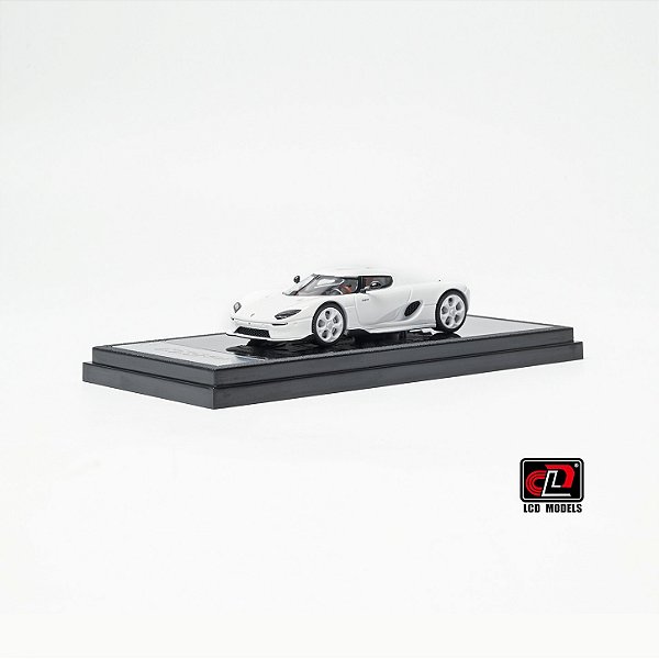 *** PRÉ-ORDER *** Koenigsegg CC850 1:64 LCD Models Branco