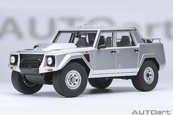 *** PRÉ-VENDA *** Lamborghini LM002 1:18 Autoart Prata