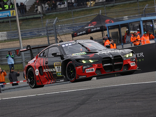 *** PRÉ-ORDER *** BMW M4 GT3 EVO Schubert Motorsport 24Hs Nürburgring 2026 1:64 Spark QTD3