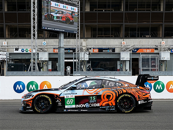 *** PRÉ-ORDER *** BMW M4 LMGT3 Evo TEAM WRT 24Hs Le Mans 2026 1:64 Spark QTD3