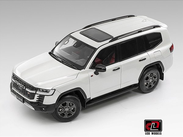 *** PRÉ-ORDER *** Toyota Land Cruiser 300 GR Sport 1:18 LCD Models Branco