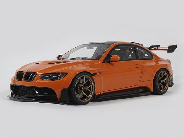 *** PRÉ-ORDER *** BMW M3 By Khyzyl Saleem 2025 1:18 GT Spirit Laranja
