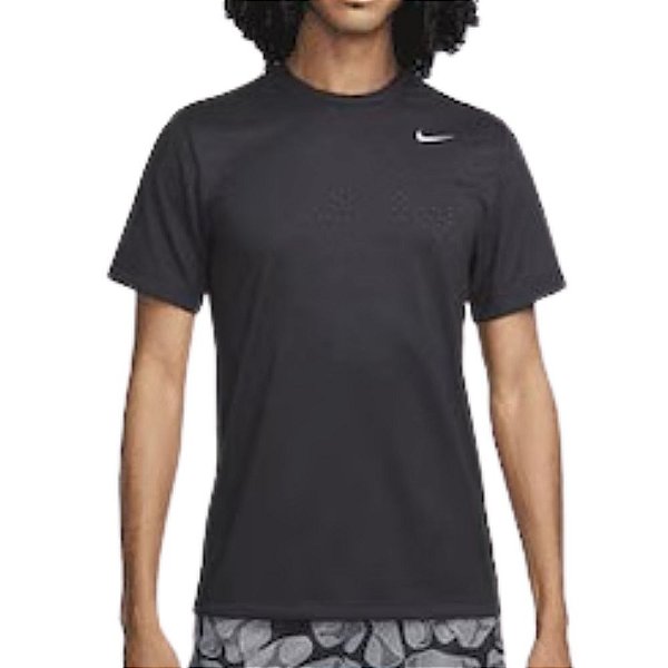 Camiseta Nike Dri-FIT Legend     DX0989-010