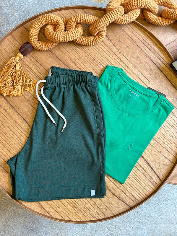 Kit Shorts Linho Verde Musgo + Camiseta Cotton Pima Verde Bruder