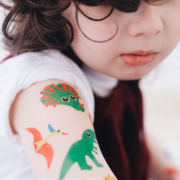 Tattoo Temporária Dinossauros | Peles Brancas - Flora & Bem