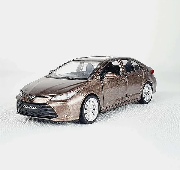 Miniatura 1/40 Toyota Corolla Hybrid California Junior - Detalhes Incríveis!