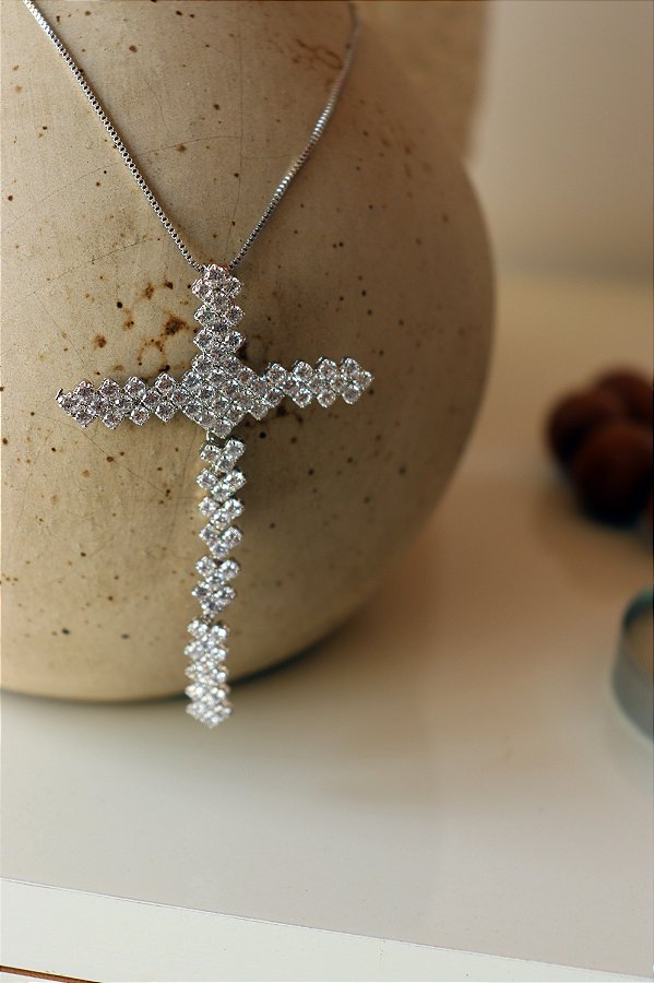 Colar Cruz Maleável Thassia