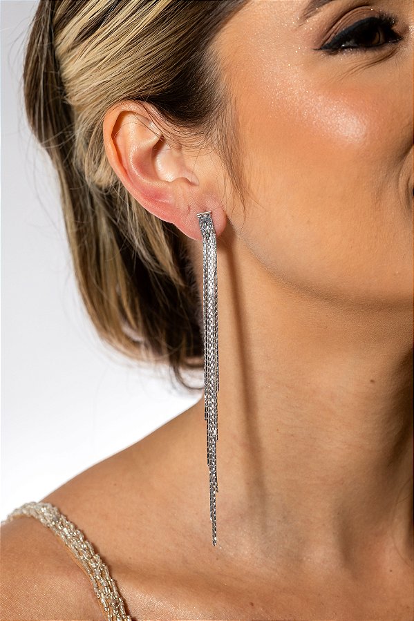 Brinco de Franja Banho de Ródio Branco