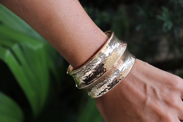 Bracelete Trabalhado Banhado a Ouro 18K