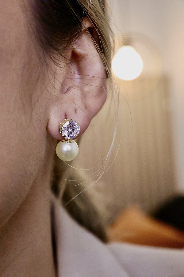 Brinco Ponto de Luz com Pérola Banhado Ouro 18k