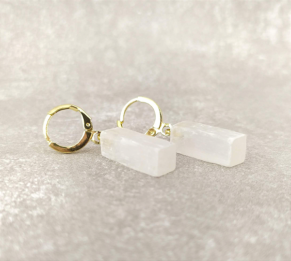 Brinco de Selenita Bruto "Limpa e Energiza" - Argola - Banho ouro