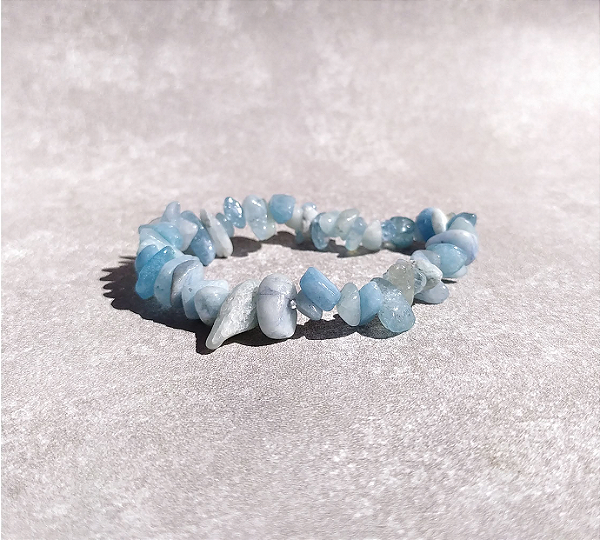 Pulseira de Água Marinha em Cascalho "Calma, Proteção e Percepção Espiritual"
