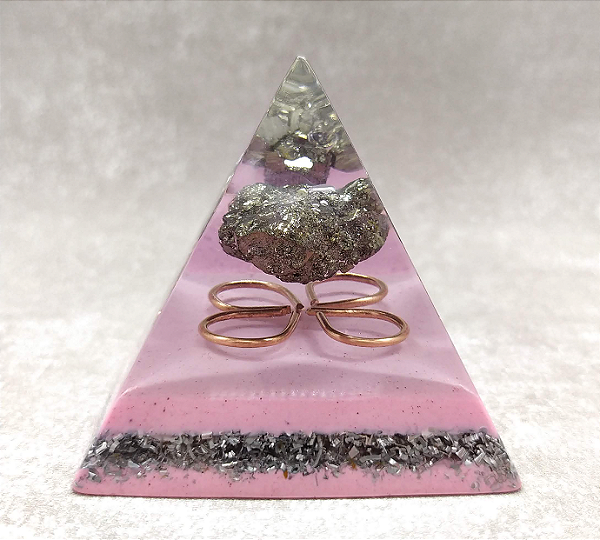 Orgonite com Pirita 6,5cm "Prosperidade - Sucesso"