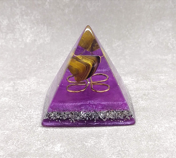 Orgonite com Olho de Tigre 6,5cm  "Autoconfiança e Proteção"