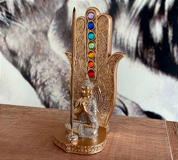 Incensário Mão Hamsá Sete Chakras - Buda Meditando - Dourado com brilho
