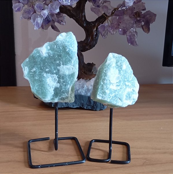 Quartzo Verde na Base de Ferro 11 cm - "Saúde e Vitalidade"