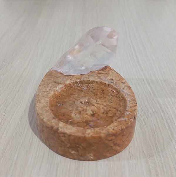 Incensário Oval de Pedra Sabão com Ponta de Cristal