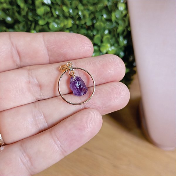 Pingente Argola Ametista - "Intuição, Conexão, Espiritualidade e Eleva a Vibração" - Semijoia