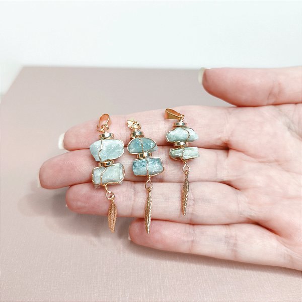 Pingente Pena Água Marinha - "Calma, Coragem e Sensibilidade"