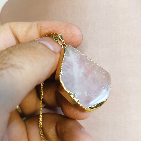 Pingente Chapa Quartzo Rosa - "Amor Próprio, Perdão e Gratidão"