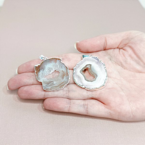 Pingente Geodo de Ágata M - Prateado - "Boa Sorte"