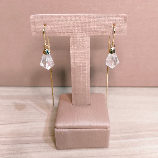 Brinco Passante Ponta Quartzo Cristal - "Harmonia e Equilíbrio"