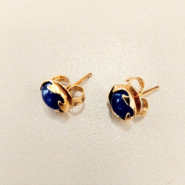 Brinco redondo Agata Azul Meia Coroa 8mm Pedras Naturais Meia Esfera