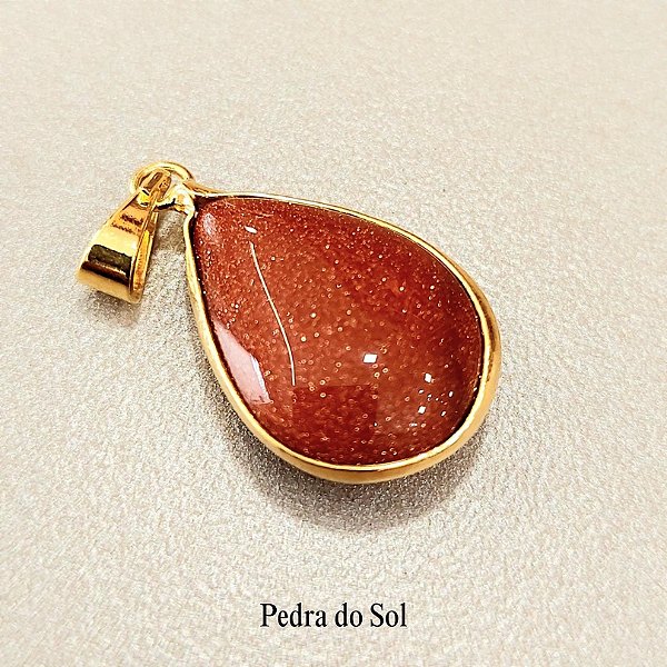 Pingente Gota Pedra do Sol 13x18mm canovão. Banhado a Ouro