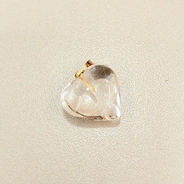 Pingente de Coração Quartzo Cristal 16mm. Pedras Naturais Banhado a Ouro