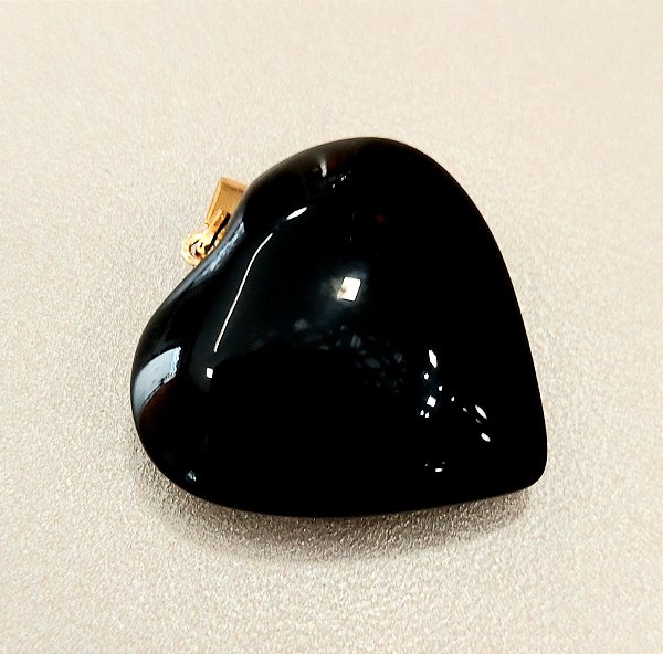 Pingente Coração Obsidiana Negra 26mm. Pedras Naturais Banhado a Ouro