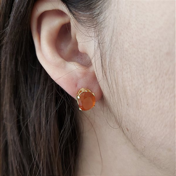 Brinco de AGATA VERMELHA 8x10mm. Pedras Naturais Banhado a Ouro