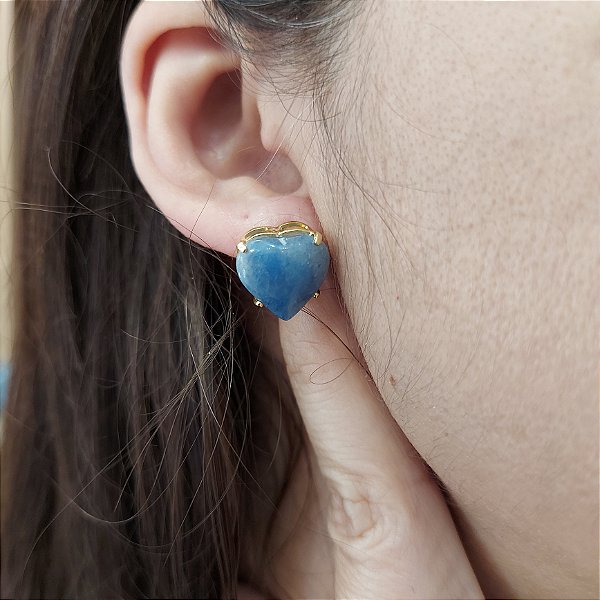Brinco de QUARTZO AZUL 13mm. Pedras Naturais Banhado a Ouro