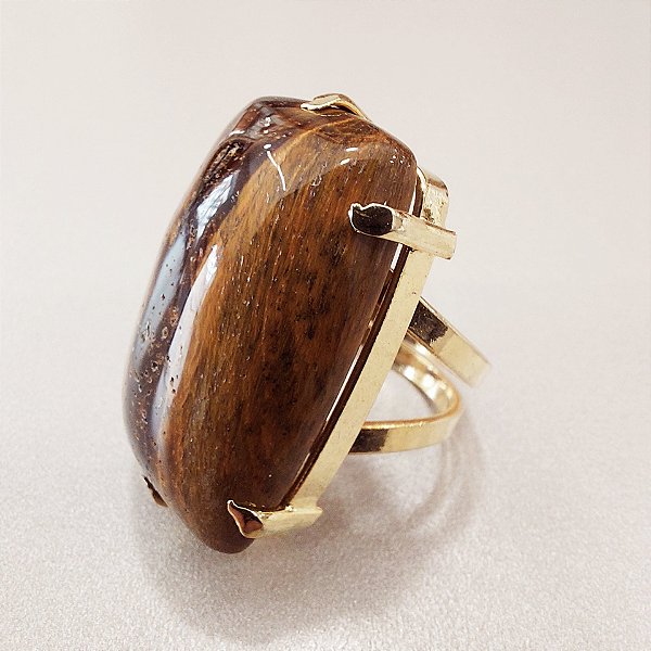 Anel Retangular Olho de Tigre 20x30mm. Pedras Naturais. Banhado a Ouro
