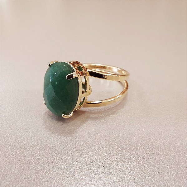 Anel Oval Quartzo Verde 10x14mm. Pedras Naturais. Banhado a Ouro
