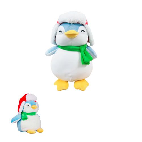PINGUIM DE PELÚCIA COM CHAPÉU DE INVERNO E CACHECOL