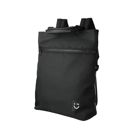 MOCHILA MODELO COMMUTER TAMANHO  34X13X37cm. COR PRETO