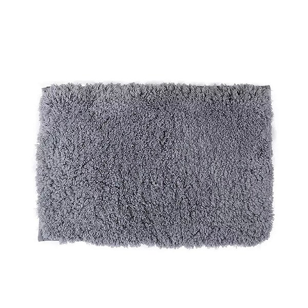 TAPETE TUFADO ANTIDERRAPANTE COR CINZA TAMANHO 60 X 40 CM.