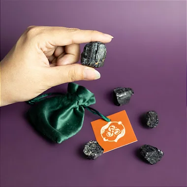 Pedra Turmalina Negra (Cristal da Proteção E Blindagem Espiritual) (Preço Sugerido de Venda: 8,00)
