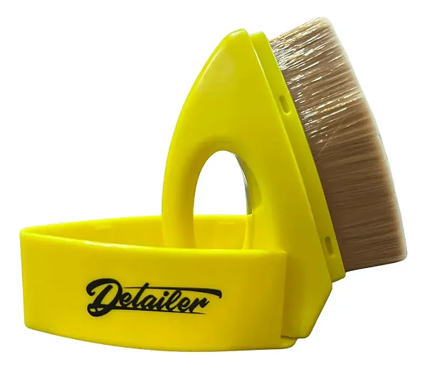 PINCEL PARA PRETINHO EM TRIANGULO - DETAILER