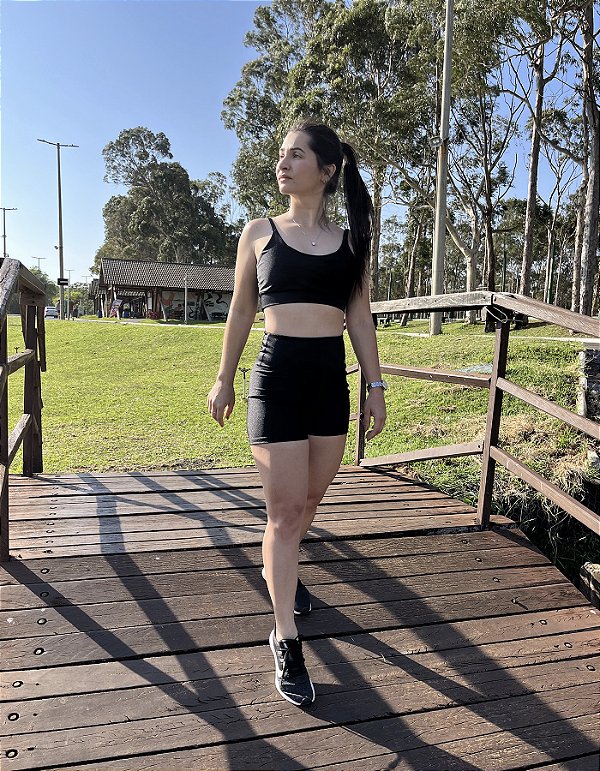 Top Fitness Feminino Básico Preto