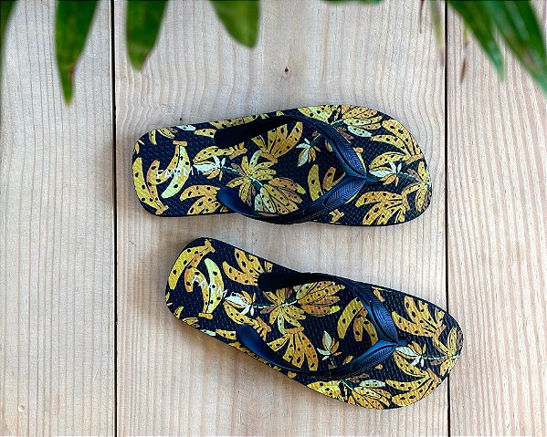 1897-Schutz/Farm 301-Chinelo Fem. J 10088 0021 0002 2-Preto